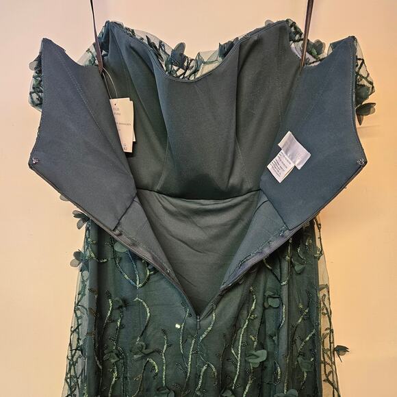 Dessy Collection Evergreen 3D Embroidered Off Shoulder Gown Size 2R NWT Fairy - Picture 4 of 9